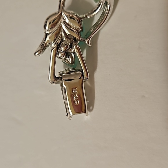 STAR Brand Grey Green Frosted Leaf Lucite & Enamel Silvertone 7" Bracelet - Picture 7 of 7